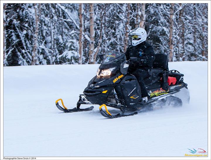 Snowmobile - Renegade Adrenaline Ace 900