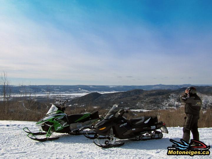 Motoneige - Petit tour de la Gaspésie