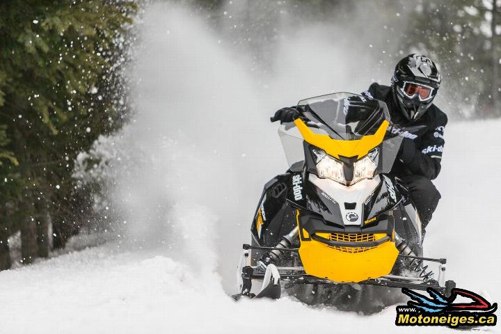 Motoneige MXZ Blizzard