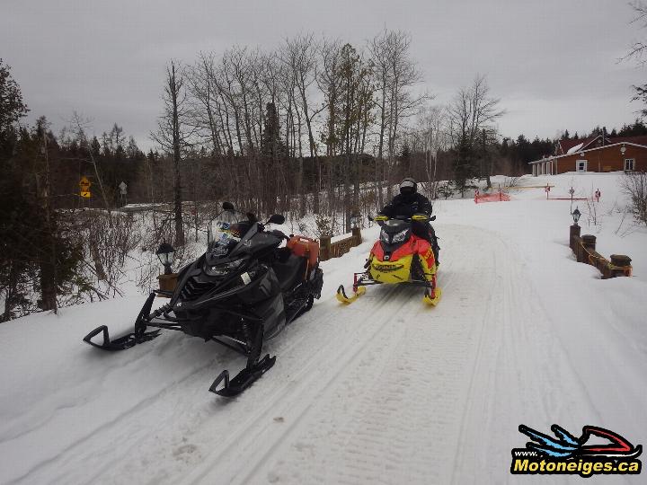 Rouler 1000km en motoneige en moins de 24 heures