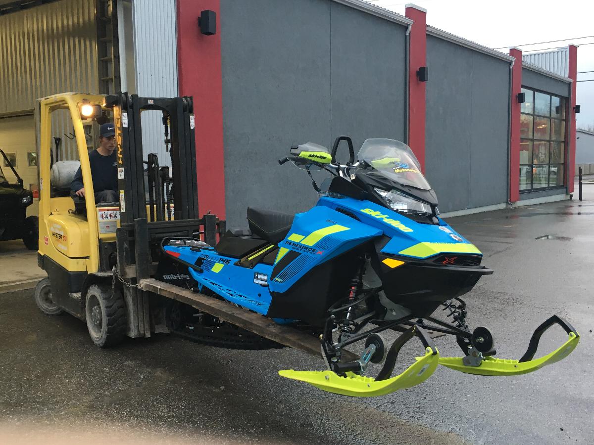 Prise de possession de la motoneige Ski-Doo Backcountry X 850 E-TEC