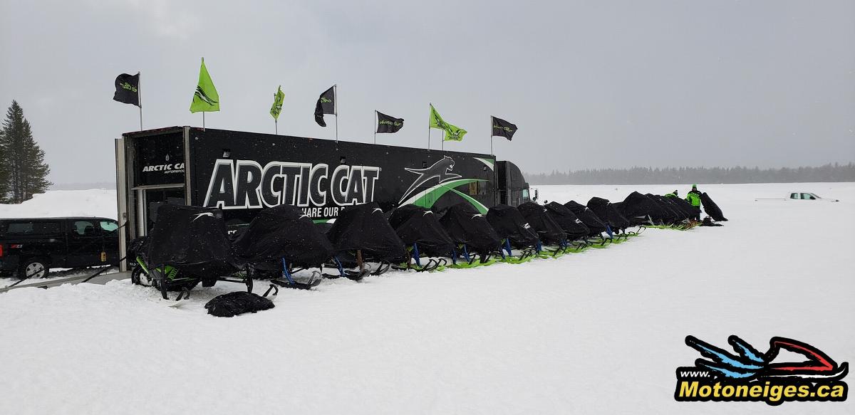 snowmobile Arctic Cat