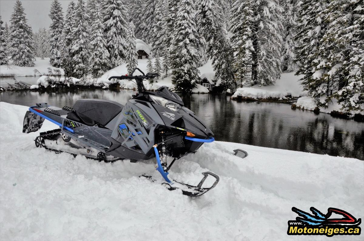 Arctic Cat Favourite — The Riot X - snowmobiles - snowmobilers