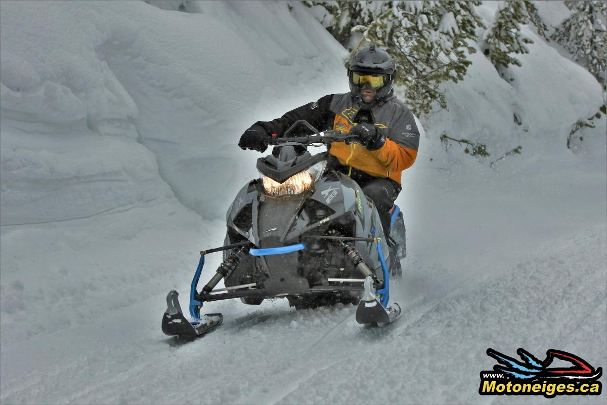 Arctic Cat Favourite — The Riot X - snowmobiles - snowmobilers