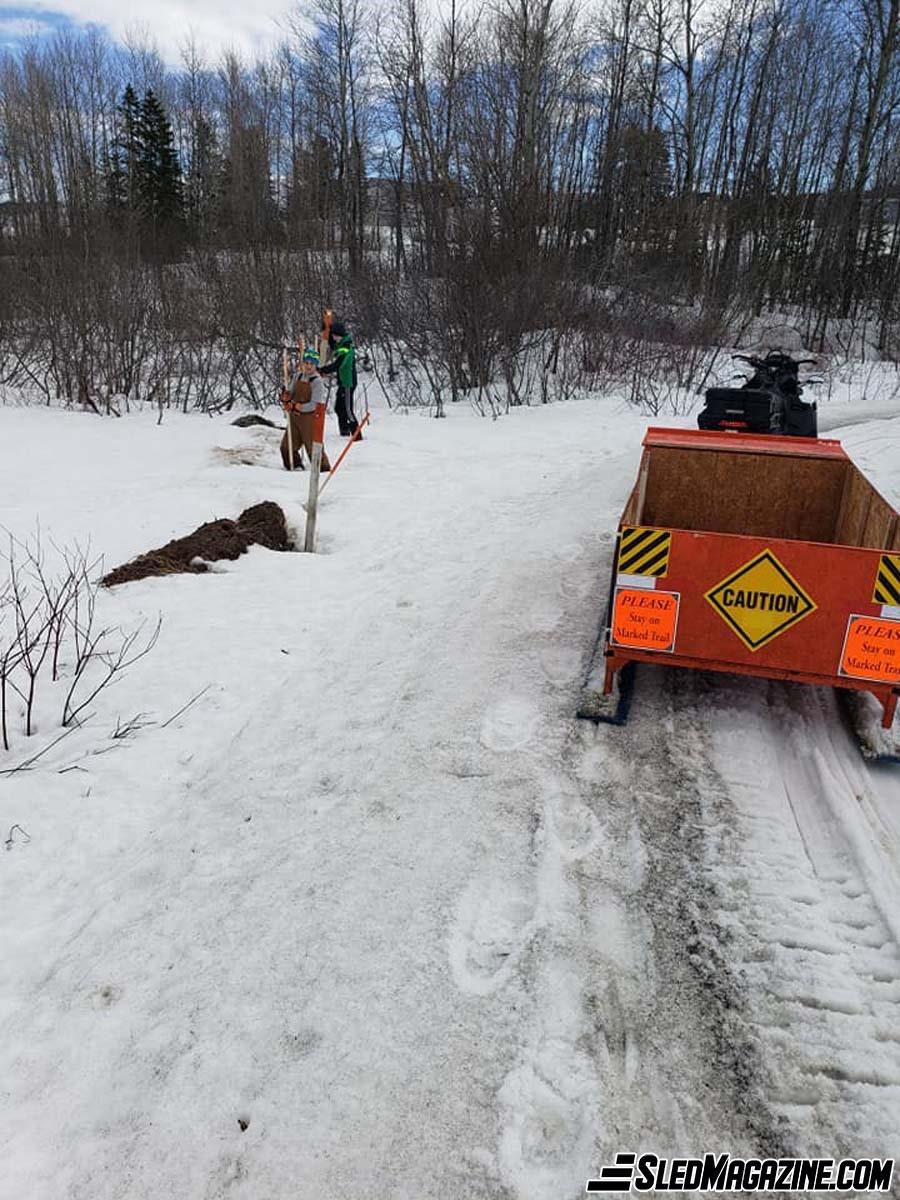 What's at Stake ? - Snowmobile - Snowmobiler