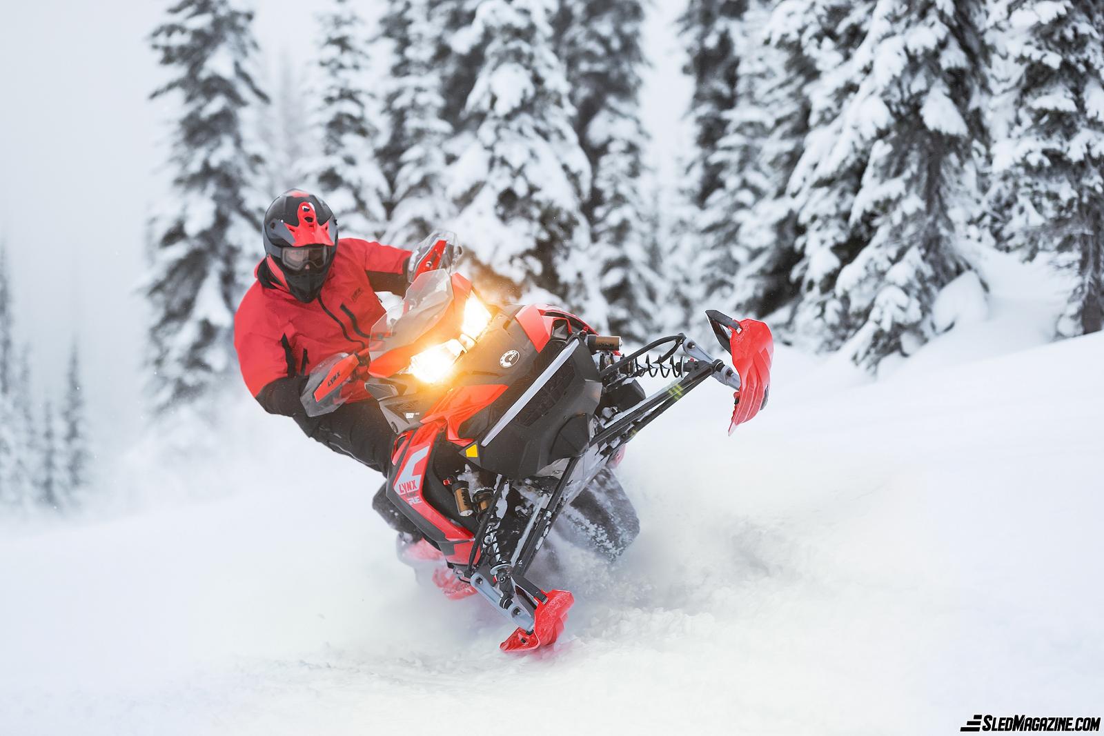 Snowmobile Lynx Rave RE 2022