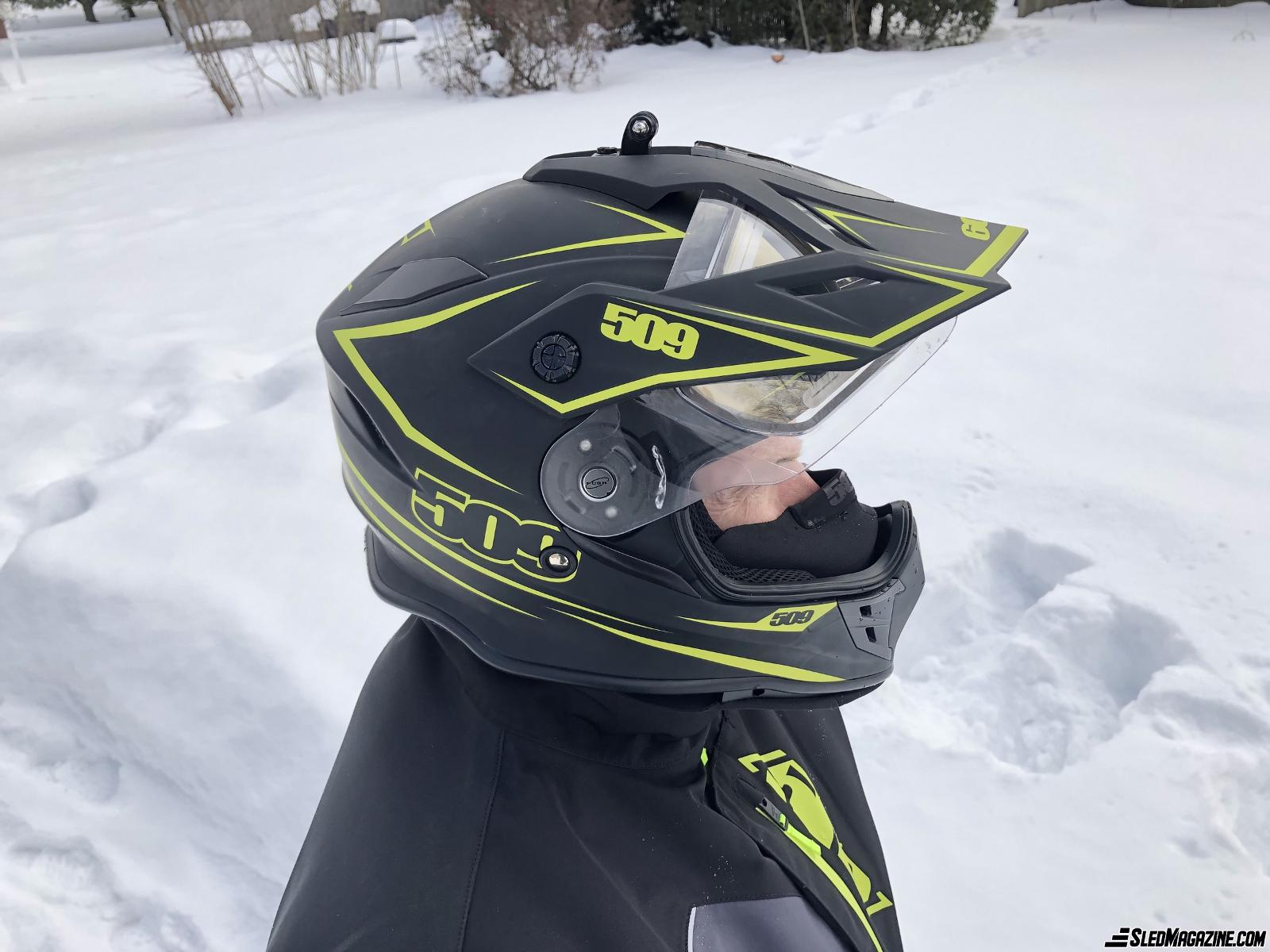 Snowmobile garments 509