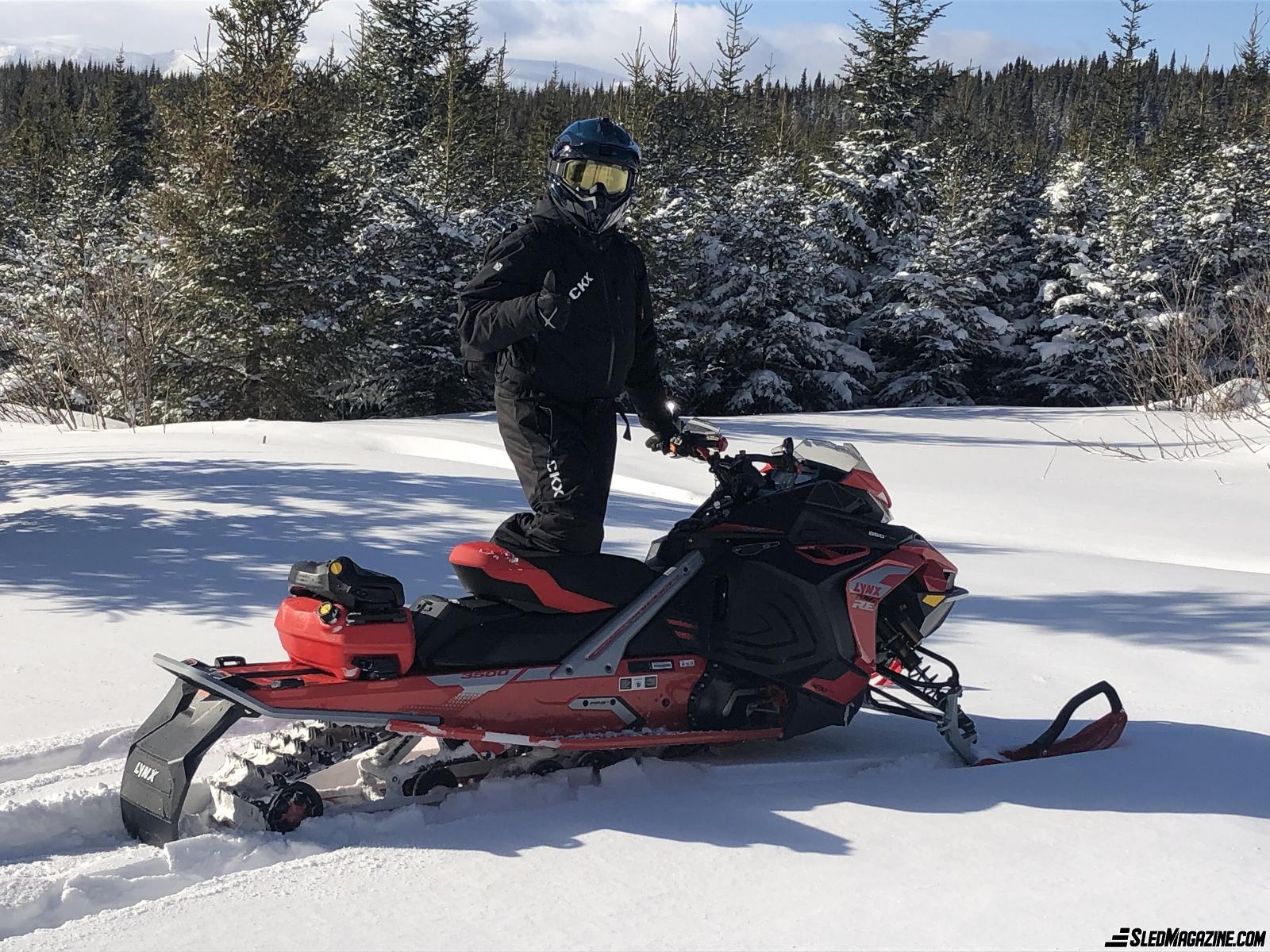 Lynx RAVE RE 850 E-TEC 2022 Review - Snowmobile