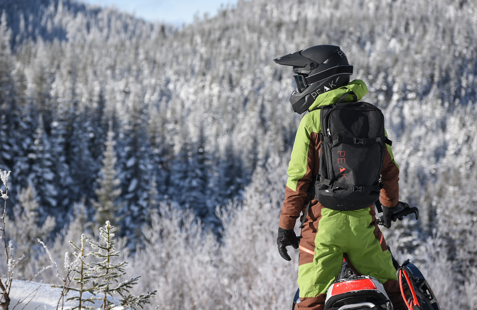 Testing the PEAK one-piece set: first contact - SledMagazine.com