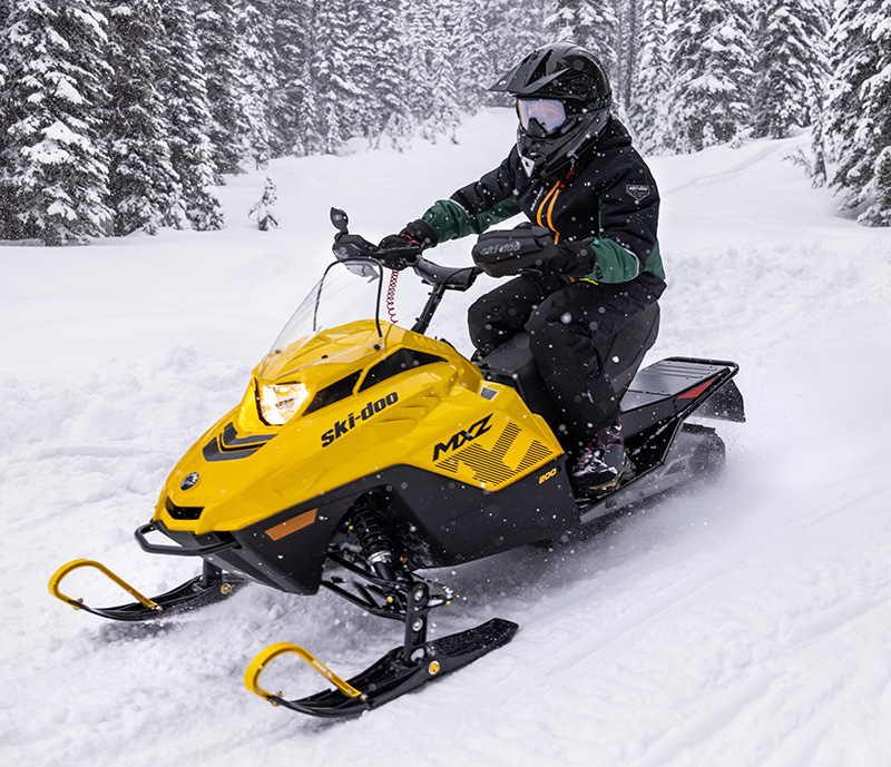 Ski-Doo MXZ 200